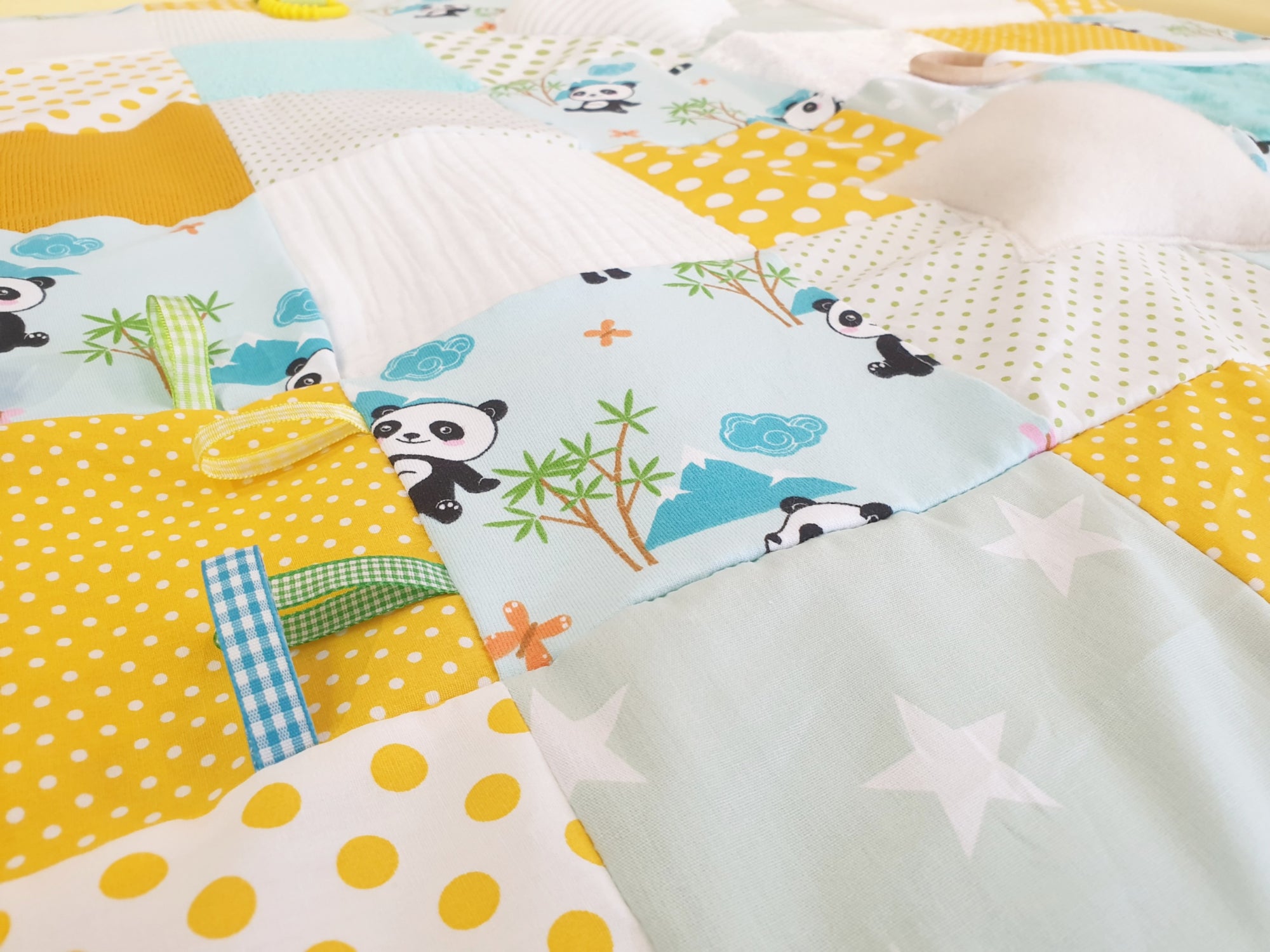 Stillkissen - Geburtskissen - Babykissen - Kuscheldecken - CVI-Nesteldecken - Patchworkdecken - Quilts - Unikate von Atelier MiaMia