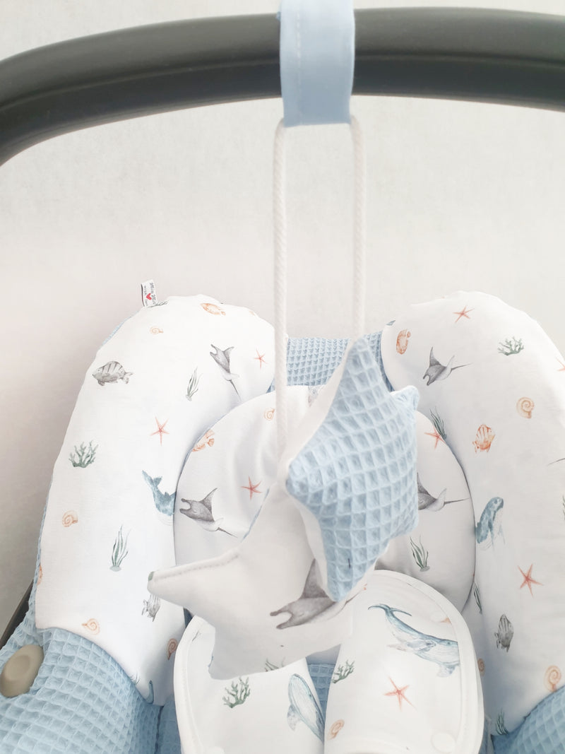 Maxi Cosi Babyschalenbezug, Ersatzbezug oder Spannbezug maritim hellblau von Atelier MiaMia