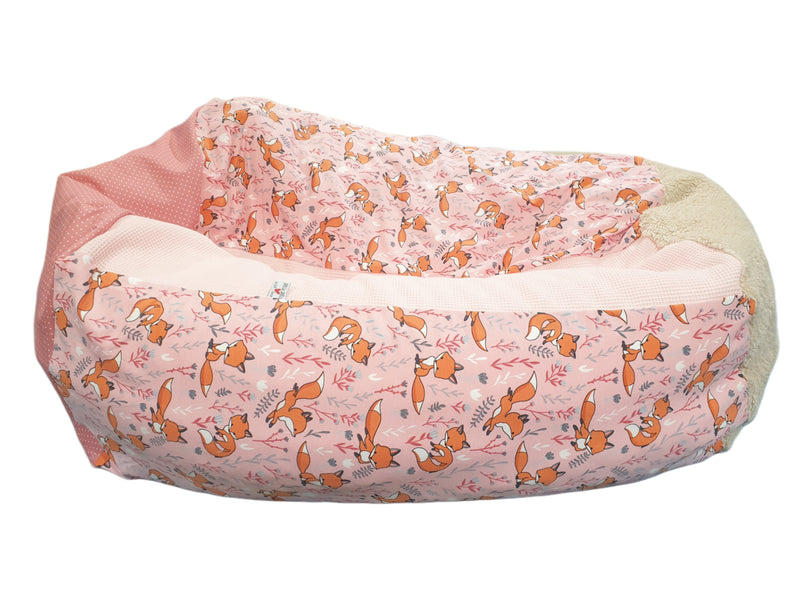 Babykissen, Kindersitzsack Füchse rosa von Atelier MiaMia