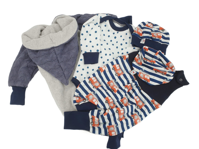 Strampler kurz und lang auch als Baby Set Feuerwehr von Atelier MiaMia