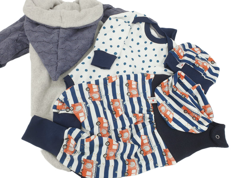 Strampler kurz und lang auch als Baby Set Feuerwehr von Atelier MiaMia