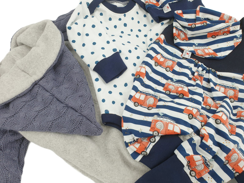 Strampler kurz und lang auch als Baby Set Feuerwehr von Atelier MiaMia