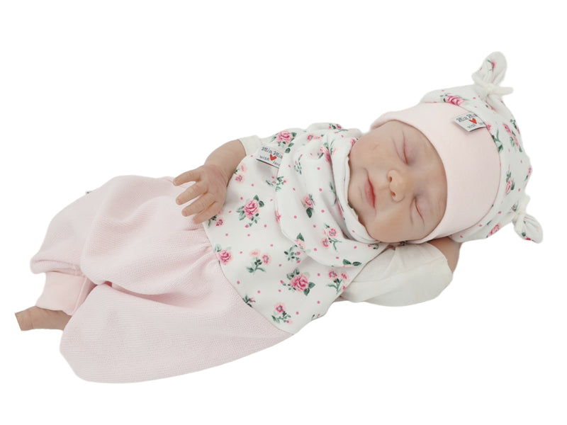 Strampler kurz und lang auch als Baby Set Strick Röschen von Atelier MiaMia