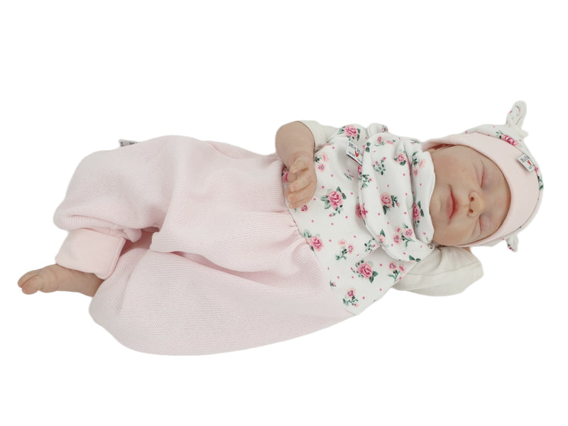 Strampler kurz und lang auch als Baby Set Strick Röschen von Atelier MiaMia