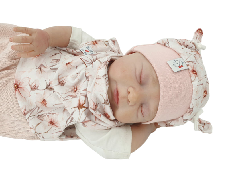 Strampler kurz und lang auch als Baby Set Strick Nude Blumen von Atelier MiaMia