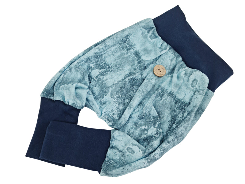 Coole Pumphose oder Babyset mit Knopf bis Gr. 140 blau von Atelier MiaMia