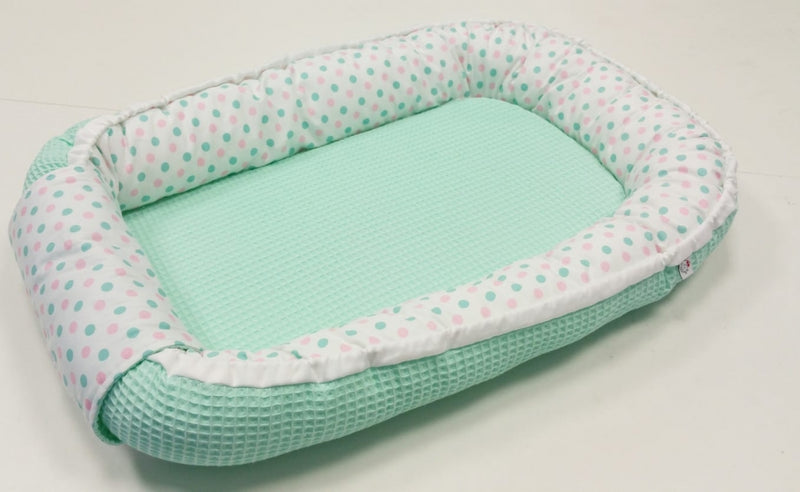 Cocoon, Babynestchen, Babybett Limitierte Auflage Mint Tupfen Rosa Mint 10 von Atelier MiaMia