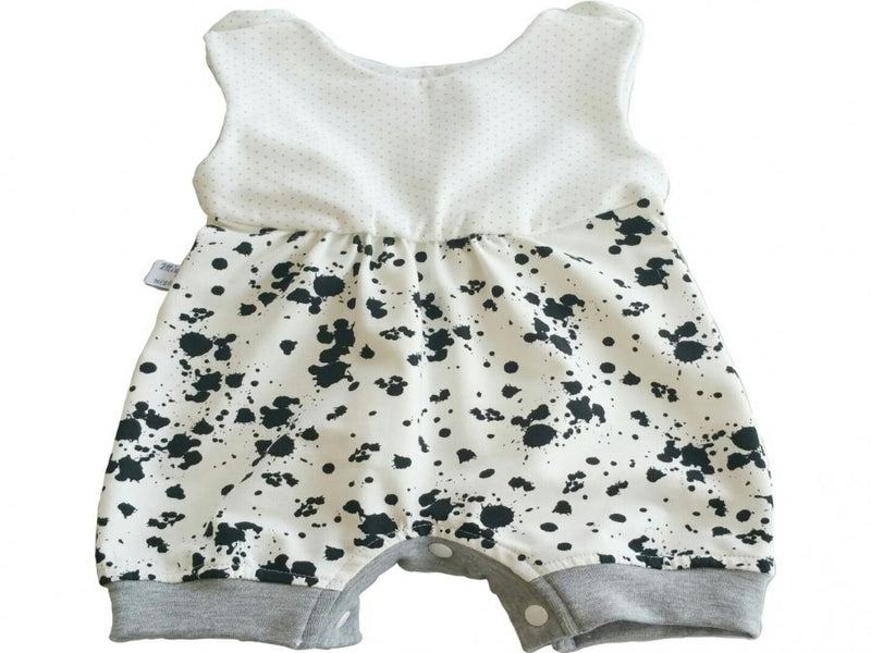 Sommerstrampler kurz auch als Baby Set Schwarze Klexe 108 von Atelier MiaMia