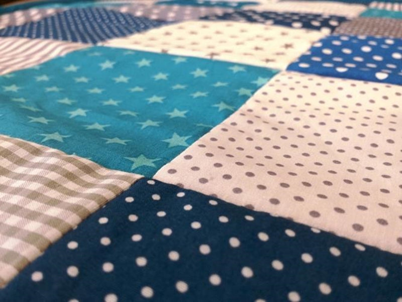 Atelier MiaMia blanket patchwork dots stars blue with embroidery 13