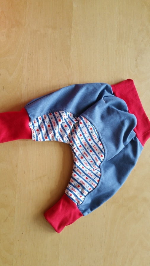 Atelier MiaMia - Popo Bloomers gr. 46-110 anche come set con cappello e sciarpa Love Anchor Blue Red 14