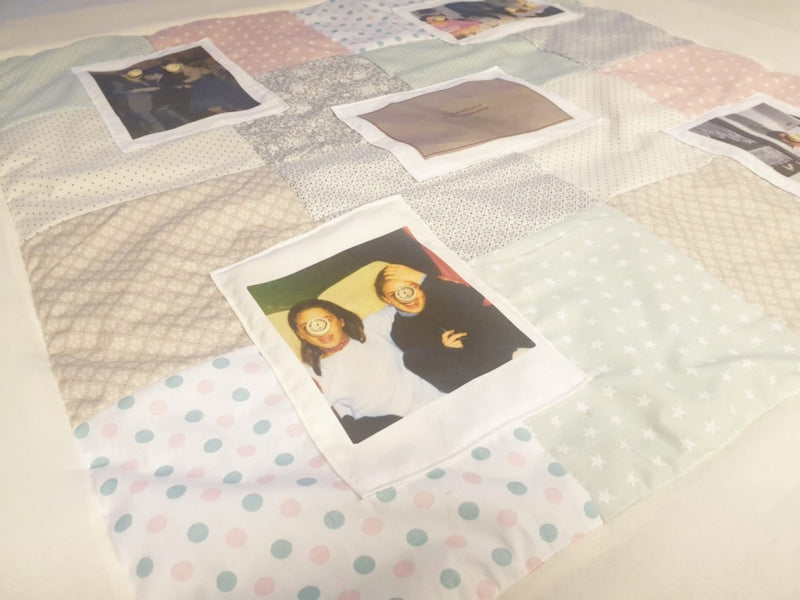 Atelier MiaMia coperta coccolosa come foto coperta beige con fiori e motivo a stelle con foto 16
