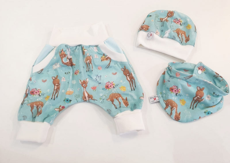 Coole Pumphose oder Babyset kurz und lang Rehe Aqua Creme 19 von Atelier MiaMia