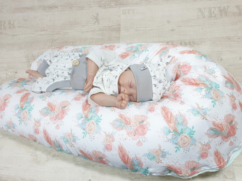 Stillkissen oder Seitenschläferkissen Lagerungskissen Federn und Rosen 202 von Atelier MiaMia