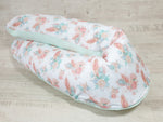 Stillkissen oder Seitenschläferkissen Lagerungskissen Federn und Rosen 202 von Atelier MiaMia