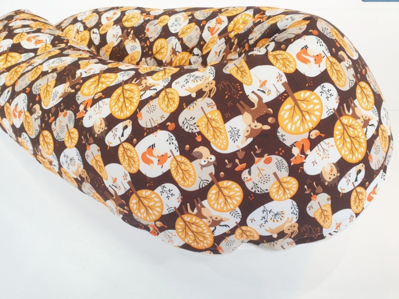 Stillkissen oder Seitenschläferkissen Lagerungskissen Waldtiere braun 209 von Atelier MiaMia