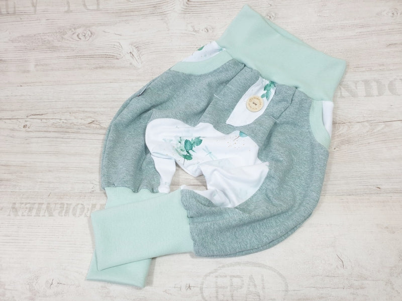 Atelier MiaMia - Popo Bloomers gr. 46-110 anche come set con cappello e sciarpa Eucalyptus Mint 21