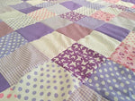 Kuscheldecke Patchwork Punkte Sterne Schmetterlinge Hellblau mit Stickerei 26 von Atelier MiaMia