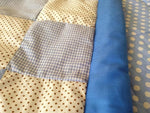 Kuscheldecke Patchwork Punkte Sterne Hellblau mit Stickerei 3 von Atelier MiaMia