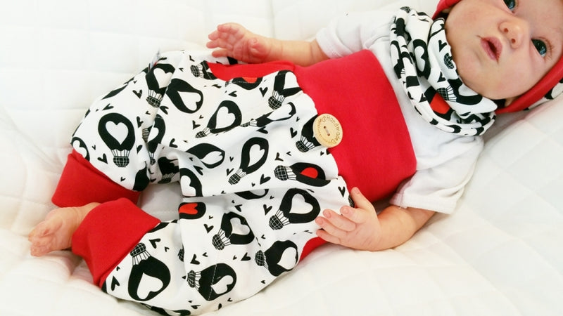 Coole Pumphose oder Babyset kurz und lang Luftballon Rot Schwarz 52 von Atelier MiaMia