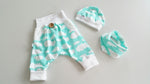 Coole Pumphose oder Babyset kurz und lang Mint Wolken 53 von Atelier MiaMia