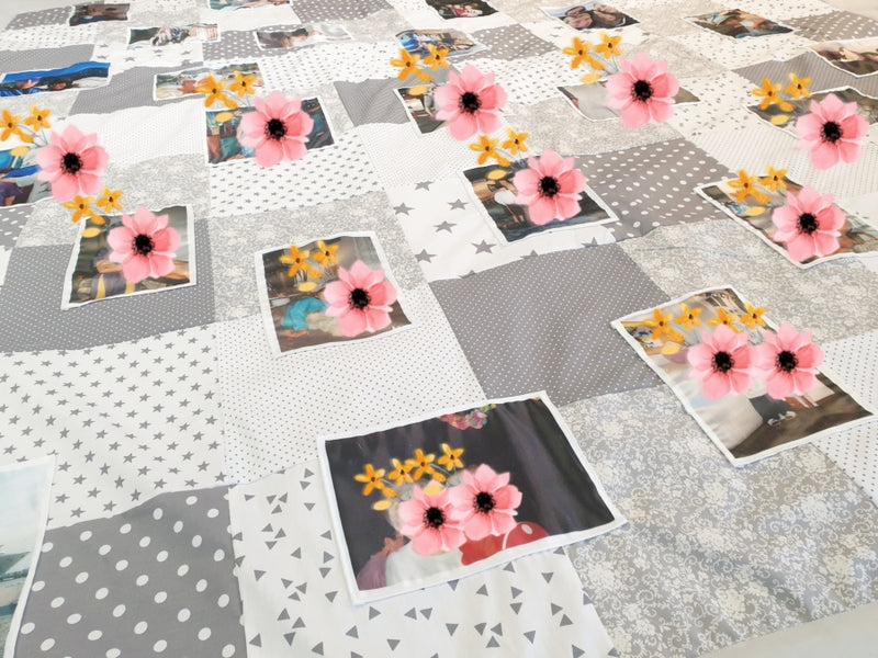 Kuscheldecke als Fotodecke Blumen Mustertstoffe Hellgrau mit Bildern 6 von Atelier MiaMia