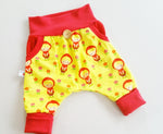 Atelier MiaMia Fantastici calzoncini o baby set corto e lungo Cappuccetto Rosso Rosso Giallo 70