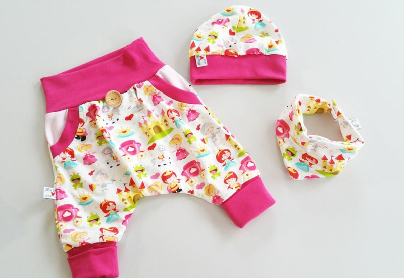 Coole Pumphose oder Babyset kurz und lang Prinzessinen Schloss Pink 75 von Atelier MiaMia