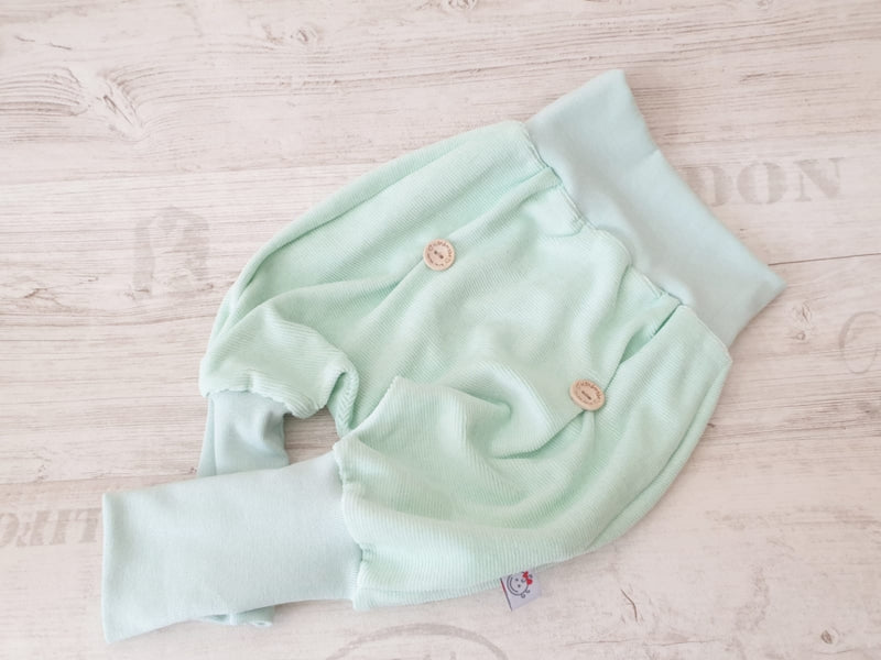 Atelier MiaMia Fantastici calzoncini o baby set in jersey di velluto a coste fine menta 87