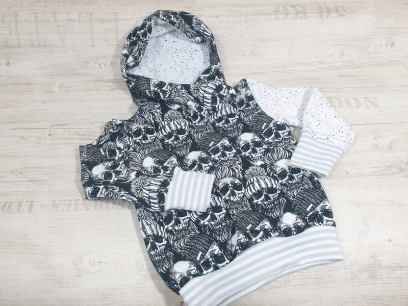 Kapuzenpullover Baby Kind ab 44-122 kurz oder langarm Seemann Schädel Schwarz 271 von Atelier MiaMia