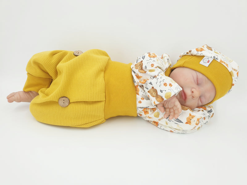 Coole Pumphose oder Babyset Knopfhose Waffeljersey senfgelb 116 von Atelier MiaMia