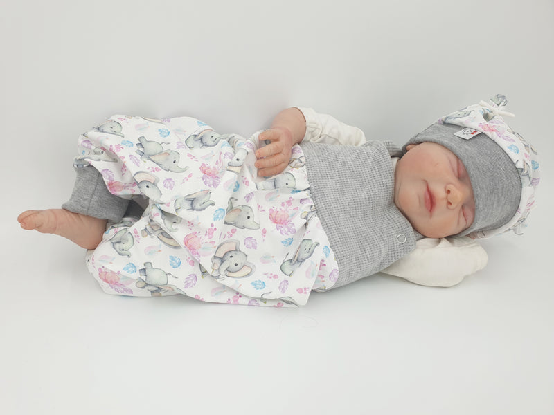 Latzstrampler kurz und lang auch als Baby Set Elefanten 21 von Atelier MiaMia