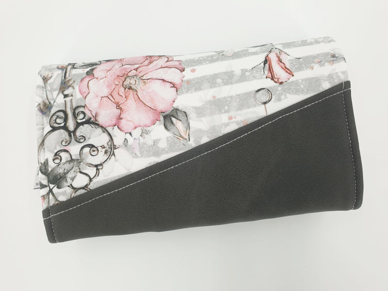 Handtasche Leder Rosen Schlüssel Streifen von Atelier MiaMia