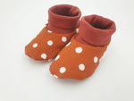 Puschen, Schuhe Dots terracotta von Atelier MiaMia
