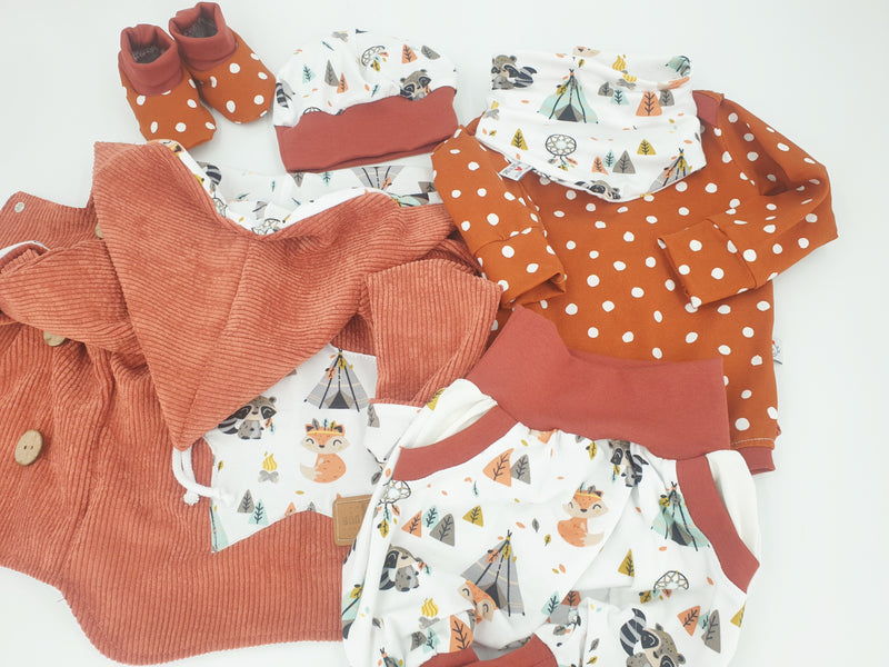 Body kurz und lang ärmlig auch als Baby Set Terracotta Dots von Atelier MiaMia