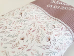 Cuscino nascita Atelier MiaMia - cuscino nome con ricamo - pannello - foto bocciolo di cotone