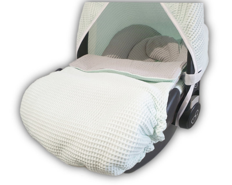 Maxi Cosi Babyschalenbezug, Ersatzbezug oder Spannbezug grau/mint von Atelier MiaMia