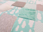 Adventure blanket CVI blanket clouds mint ED53