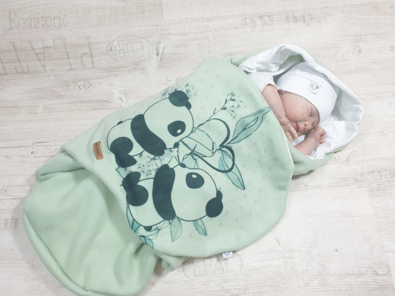 Wrap-around blanket // Pandas 36