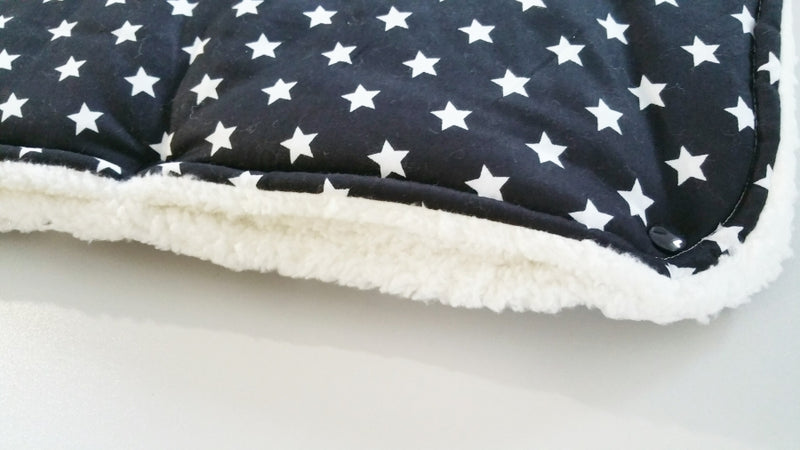 pram muff black white stars 3