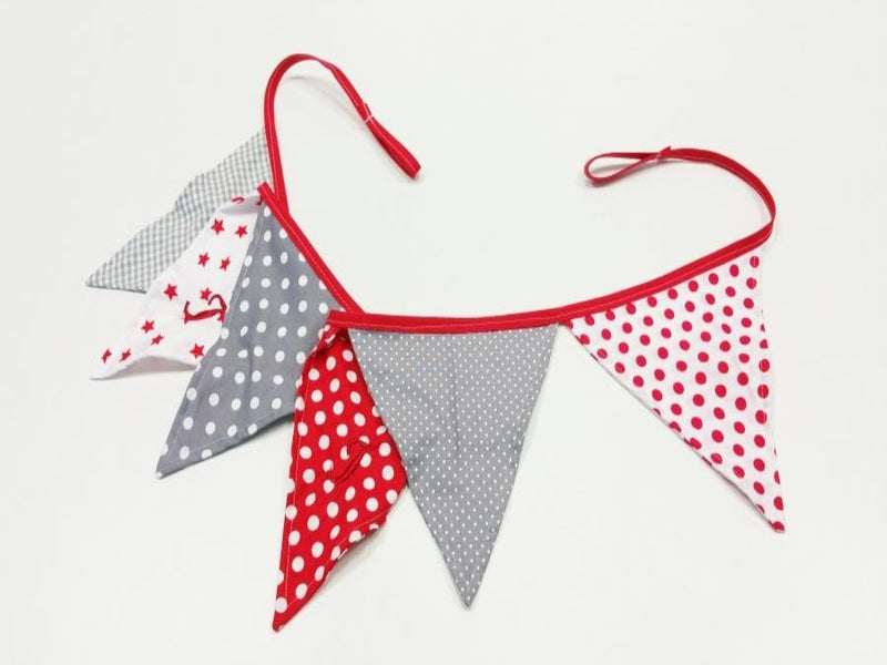 Atelier MiaMia pennant chain dots and stars No. 8
